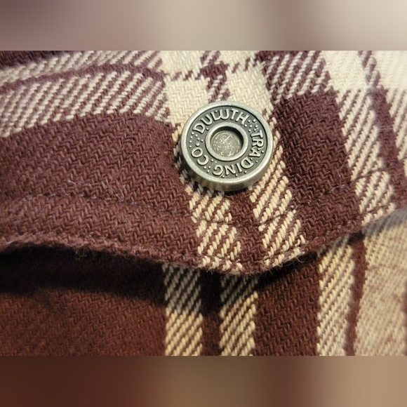 Men's Duluth Trading Co. Fleece Lined Relaxed-Fit Deep Brown Plaid Shirt Jac - M - Picture 9 of 12